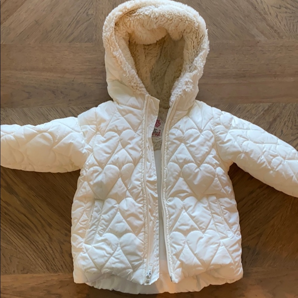 Cream winter puffer coat (old navy- 2t)